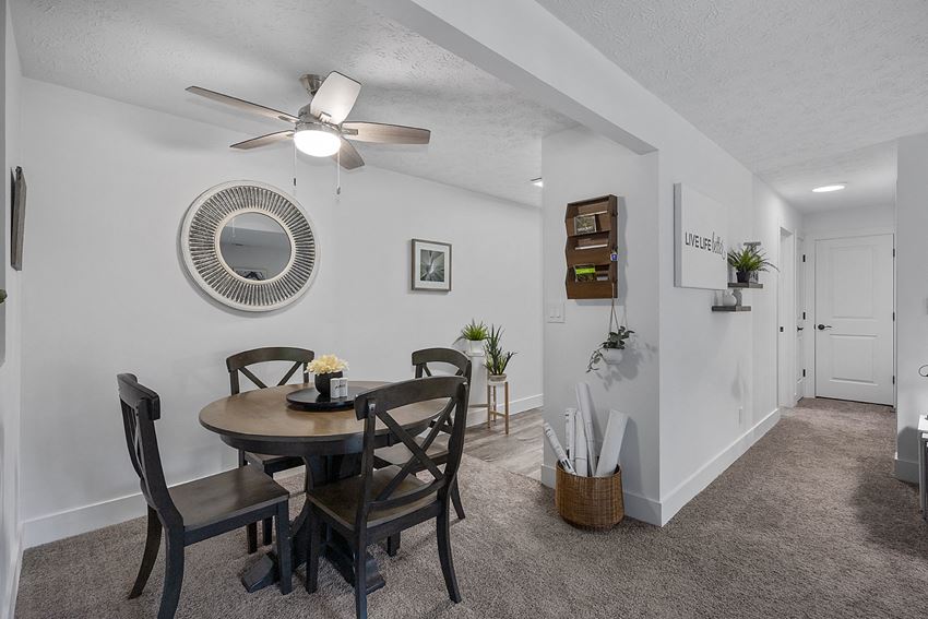 10 Commons Dr 1-2 Beds Apartment, Townhouse, Multi-Family for Rent - Photo Gallery