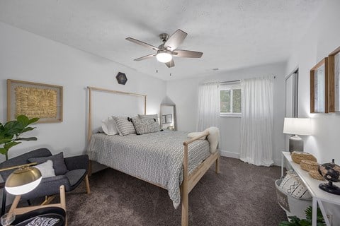 Bedroom Interior at Millcroft Apartments and Townhomes, Milford, Ohio