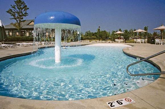 Four Bridges Pool Two at Four Bridges, Liberty Township, OH