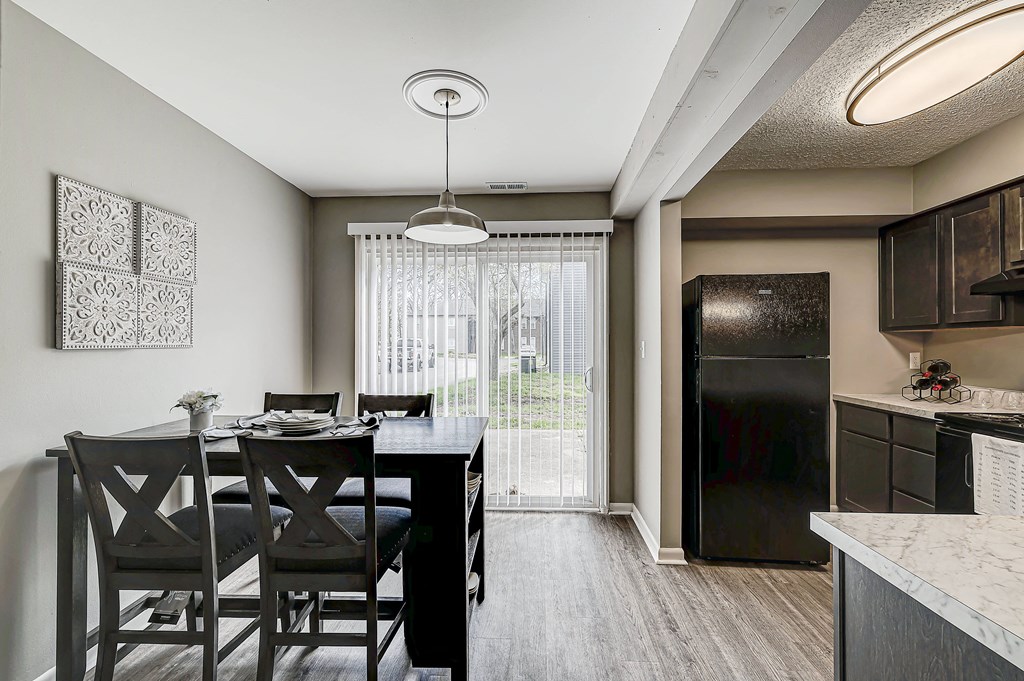 Kitchen and Dining at The Parkton, Ohio