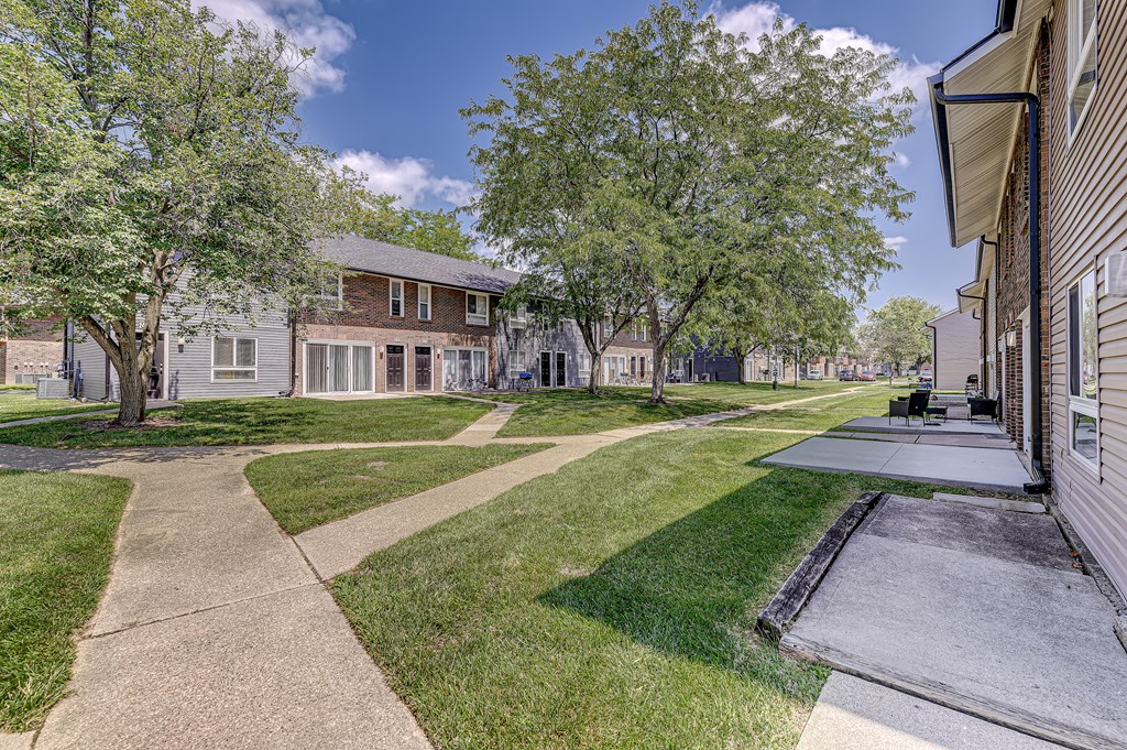 Exterior at The Parkton, Cincinnati, OH, 45231