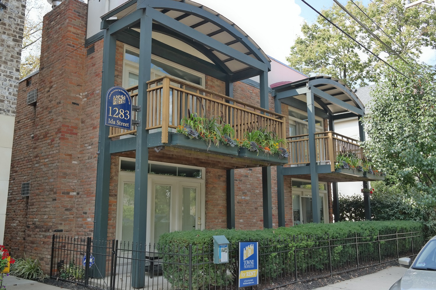 the building in which the apartment is located