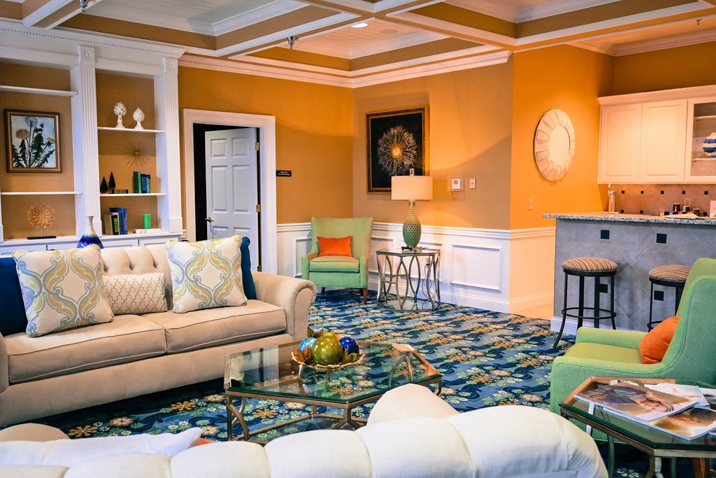 Living room decor at Bishops Gate, Ohio, 45249