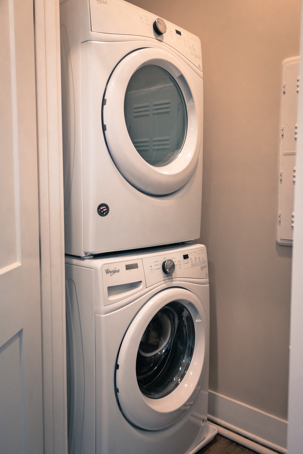 DeSales Flats Apartments*