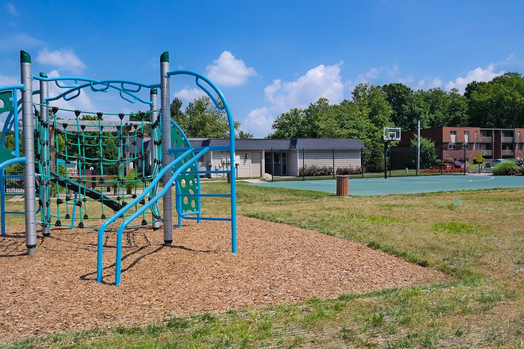 Millcroft Apartments And Townhomes, 10 Commons Dr, Milford, OH RentCafe