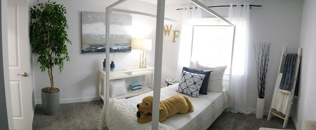 Gorgeous Bedroom at Weaver Farm, Florence