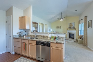 6800 Saint Andrews Cross Road 3 Beds Apartment for Rent - Photo Gallery 2