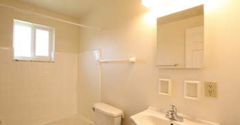 6210 Ambleside Dr apt B 2 Beds Apartment for Rent - Photo Gallery 6