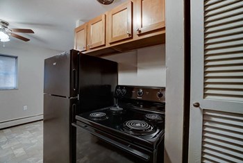 Updated Kitchen With Black Appliances Updated Kitchen With Black Appliances at Congress Run, Cincinnati, Ohio - Photo Gallery 2