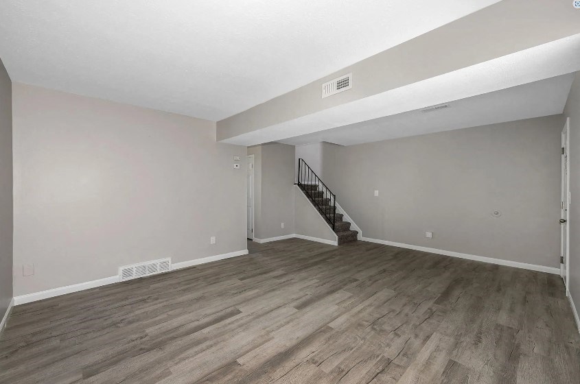 Trendy Master Carpeted at Finneytown Apartments and Townhomes, Cincinnati, Ohio