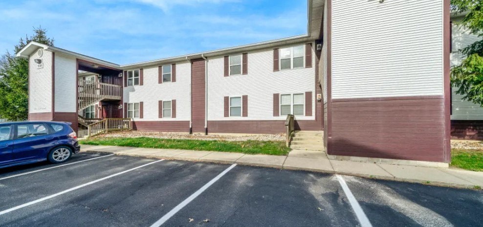 off street parking at Ridgeview, Fortville