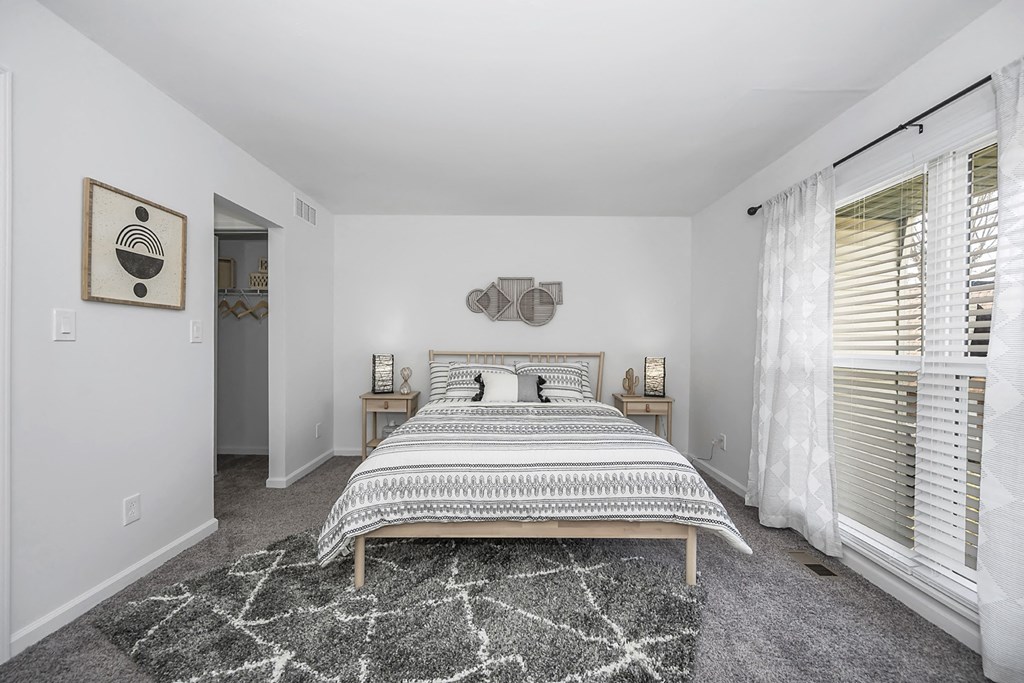 Bedroom with bed at SoDel, Ohio, 45429