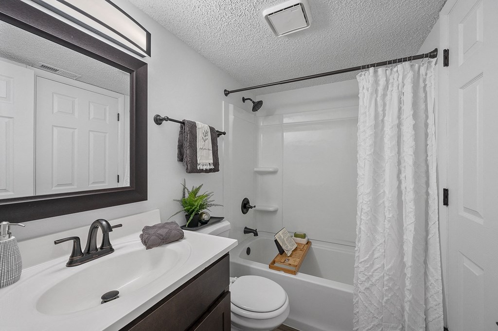  Bathroom  at Timber Glen Apartments, Ohio