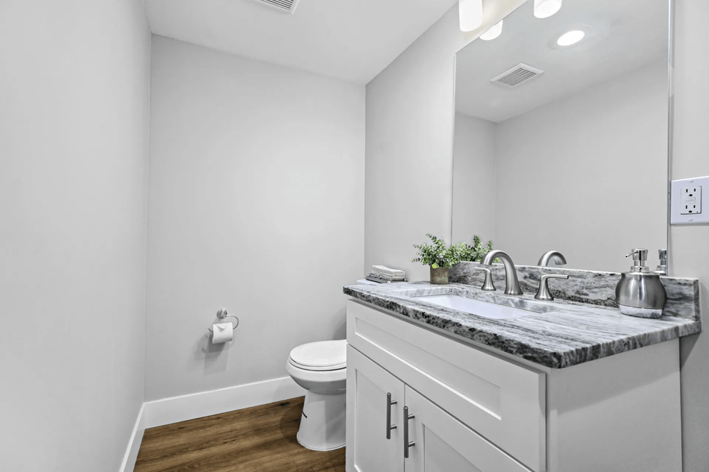 Bathroom with mirror, sink and faucet at Trails at Mariemont, Ohio, 45227