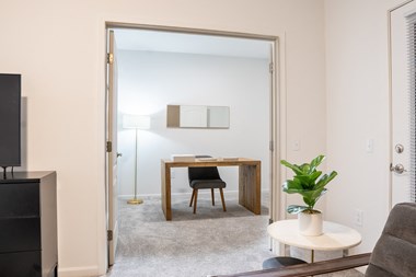 12315 Roachton Rd 3 Beds Apartment for Rent - Photo Gallery 5