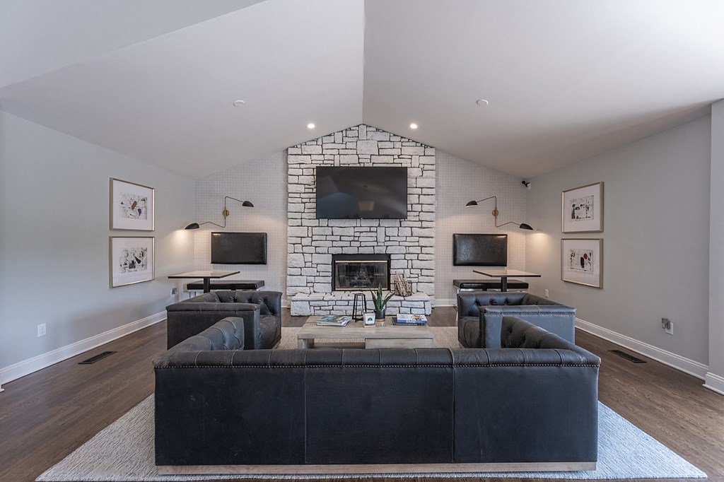 Living room area at Wrights Point, Ft Wright, Kentucky