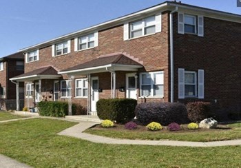 6210 Ambleside Dr apt B 2 Beds Apartment for Rent - Photo Gallery 10