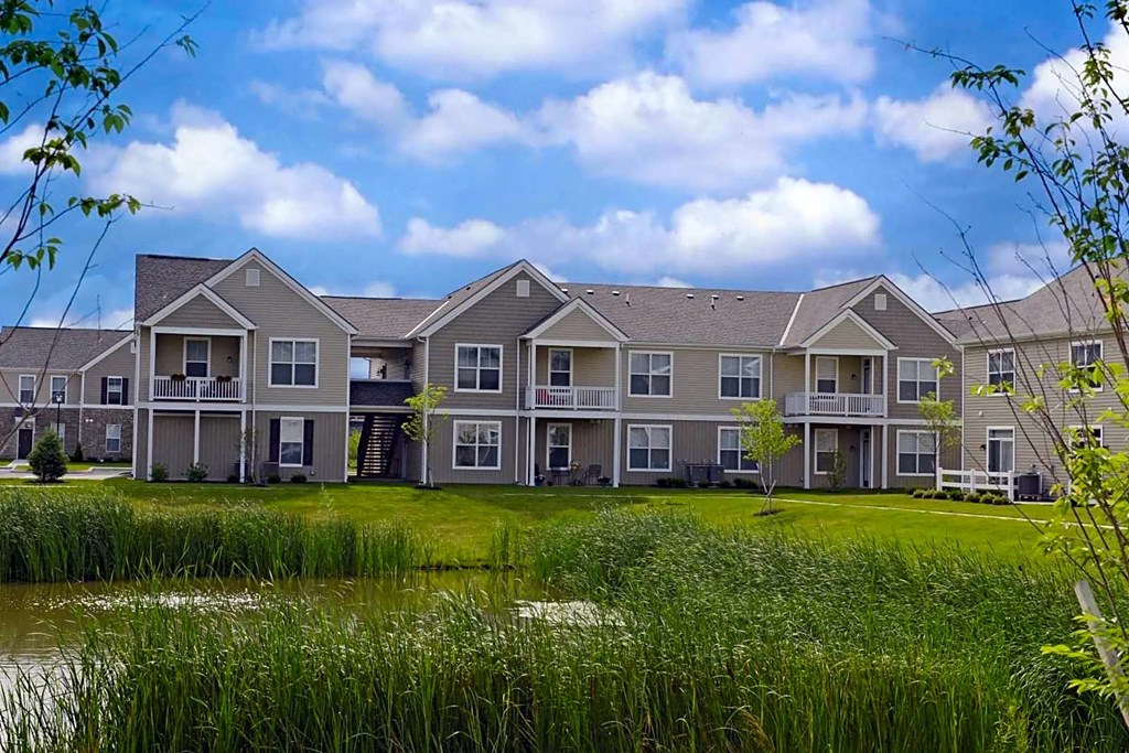 Pond at Grove City Summit, Grove City