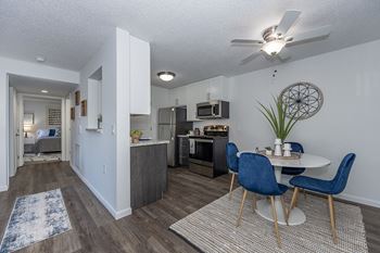 Dining Area View at Hilltop Apartments, Ohio