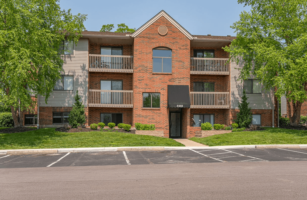 our apartments offer a clubhouse  at Timber Glen Apartments, Ohio