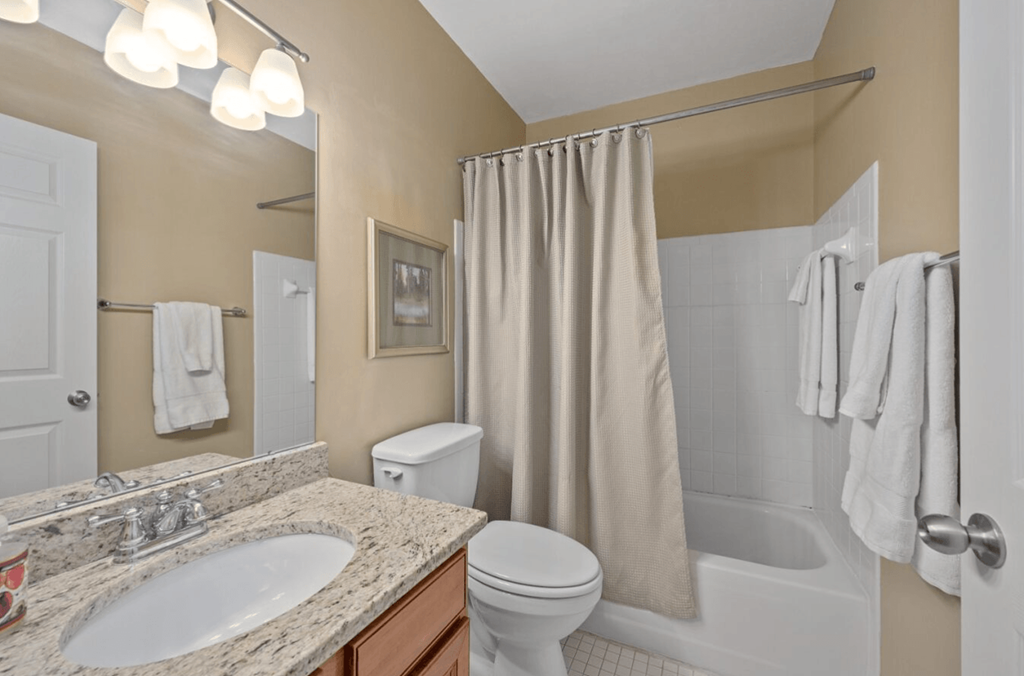 Bathroom at Indian Creek Apartments, Cincinnati, OH, 45236