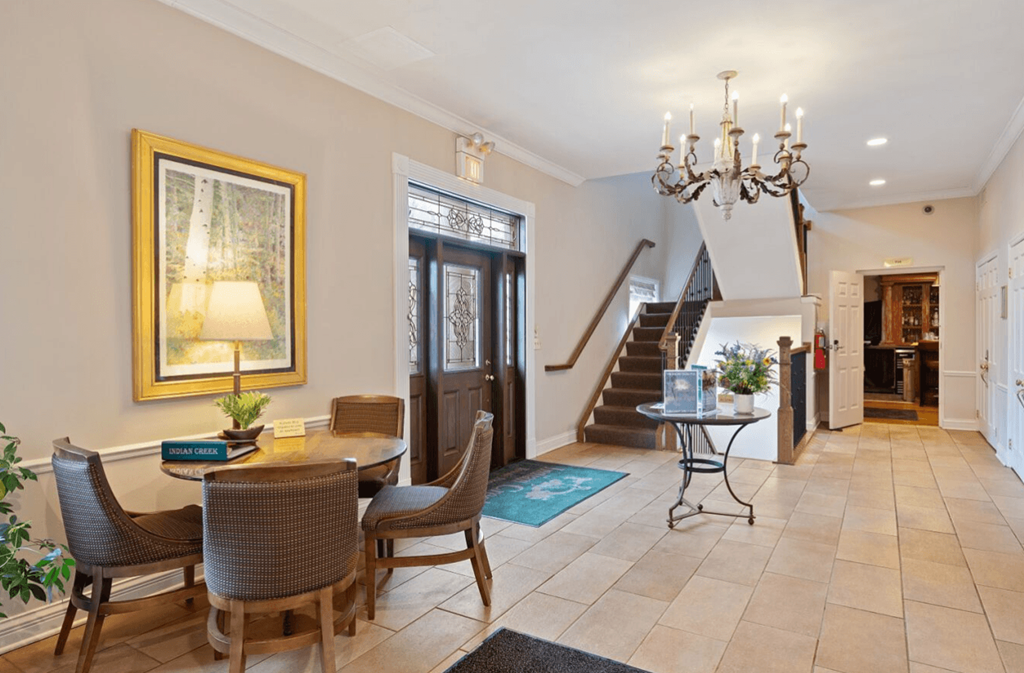 Dining room at Indian Creek Apartments, Cincinnati, OH, 45236
