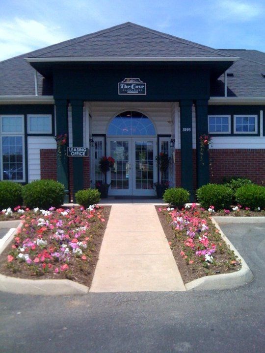 Front Entrance View at The Cove, Ohio, 43110