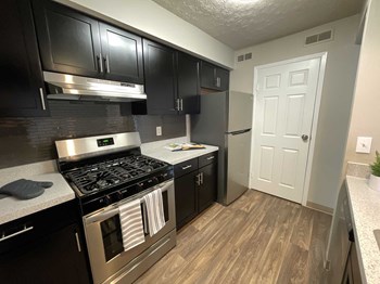 5211 Sawmill Road 2 Beds Apartment for Rent - Photo Gallery 2