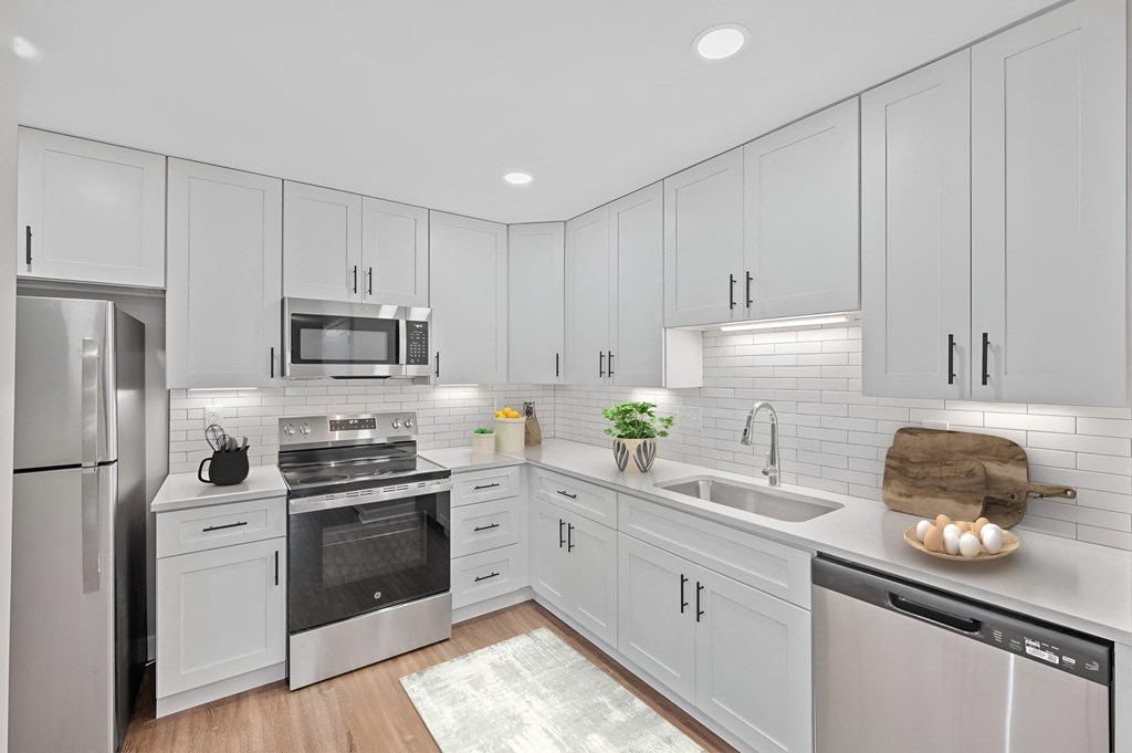 Modern Kitchen at Indian Creek Apartments*, Ohio