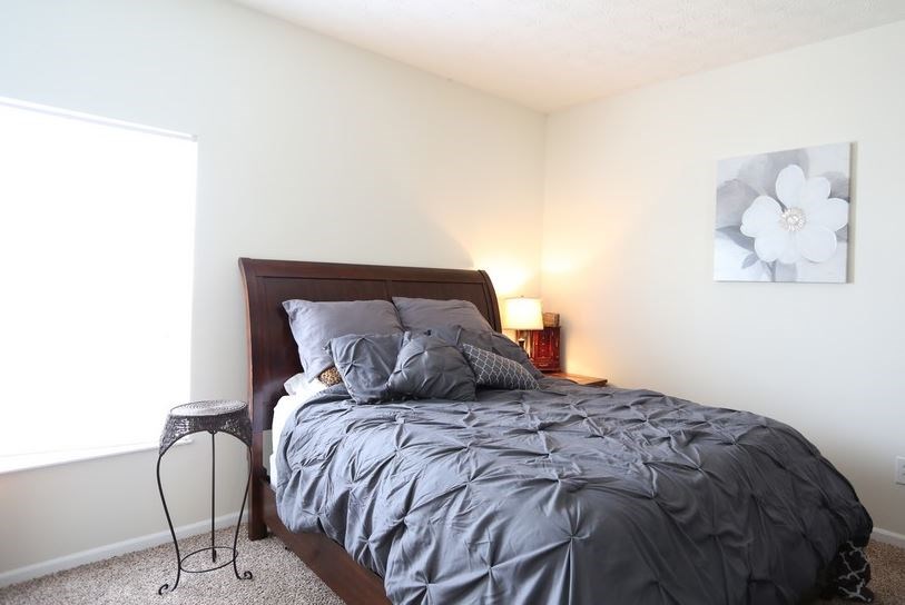 Comfortable Bedroom at The Cove, Columbus, OH 43110