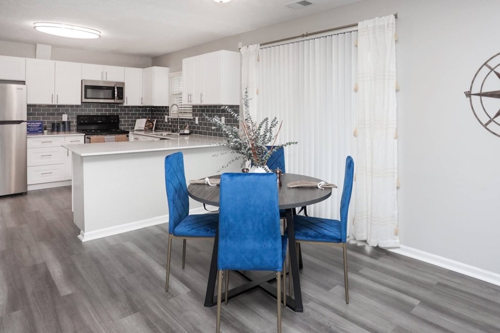 Dining And Kitchen at Spinnaker Court, Indianapolis