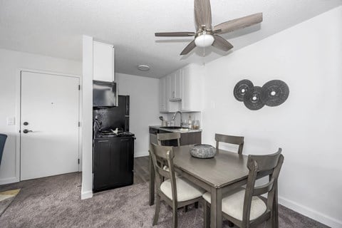 Elegant Dining Area at Timber Glen Apartments, Batavia, OH, 45103