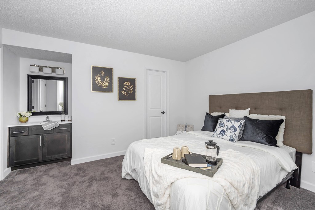 Lavish Bedroom at Timber Glen Apartments, Batavia