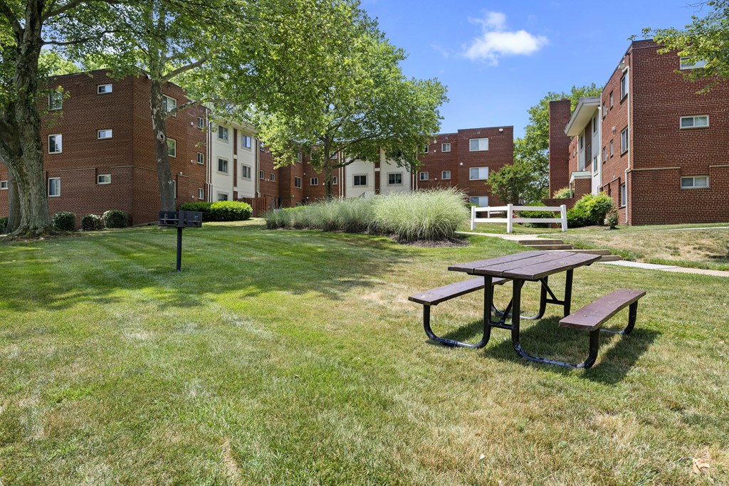 Picnic Table at Bren Mar Apartments, Alexandria, Virginia