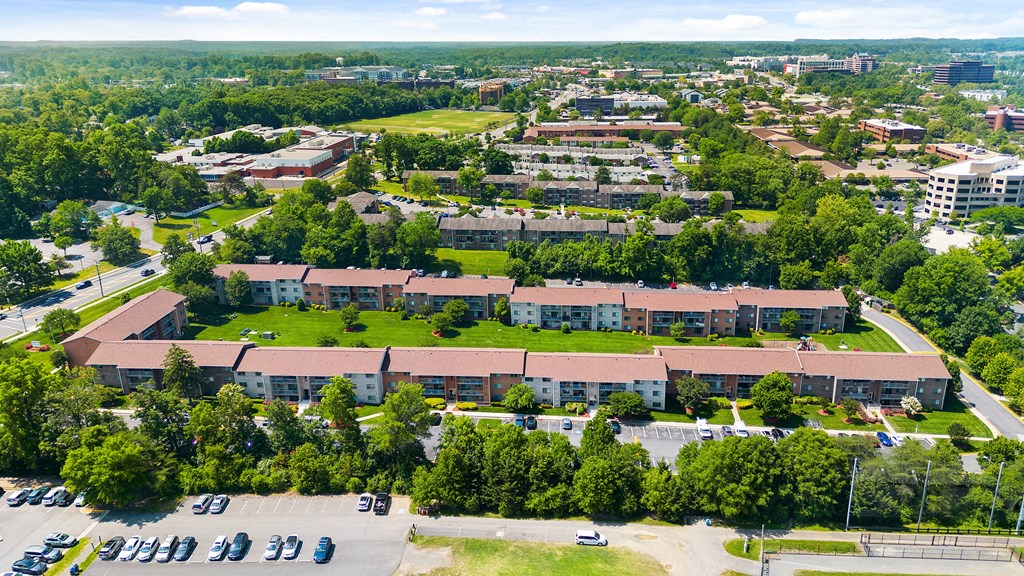 a view of the campus from the air at Gainsborough Court Apartments, Virginia, 22030