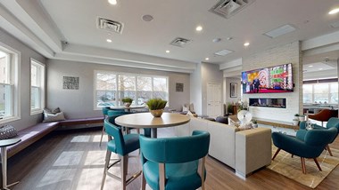 Resident Lounge at Rose Hill Apartments, Alexandria, 22310 - Photo Gallery 3