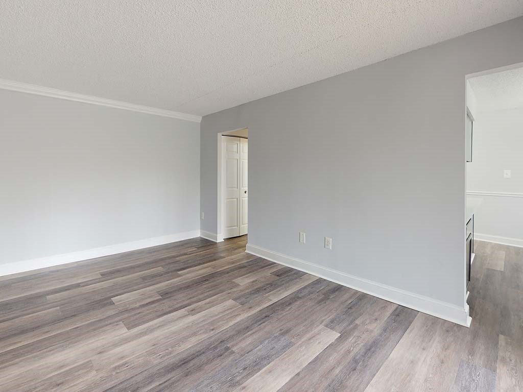 Unfurnished Living Room at Stuart Woods, Herndon, VA, 20170