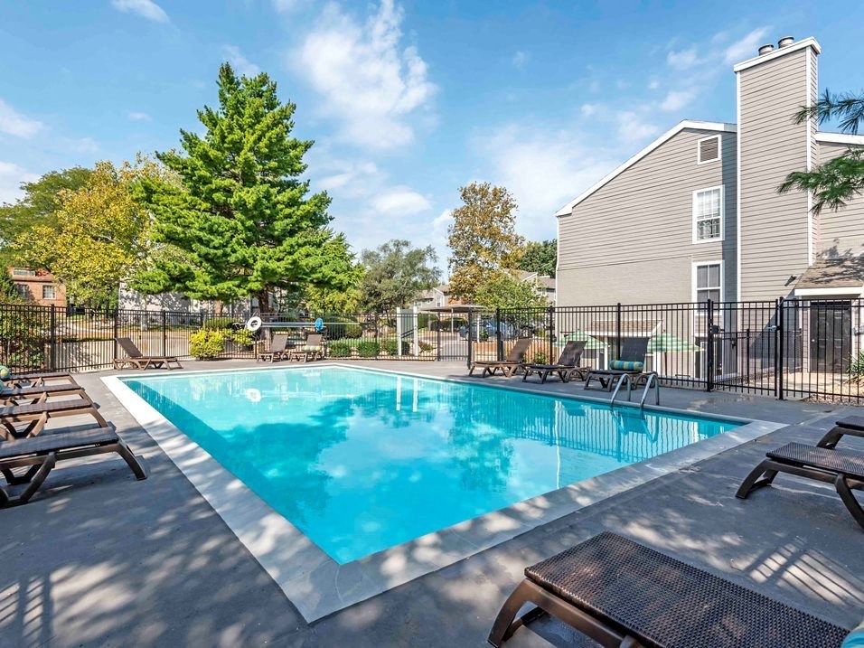 Sparkling Swimming Pool