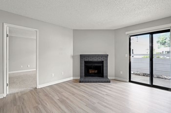 4815 Garden Ranch Drive 1-2 Beds Apartment for Rent - Photo Gallery 4