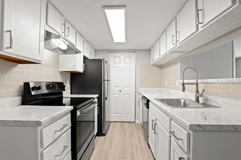 4815 Garden Ranch Drive 1-2 Beds Apartment for Rent - Photo Gallery 2
