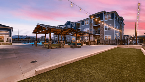 Polaris Apartments