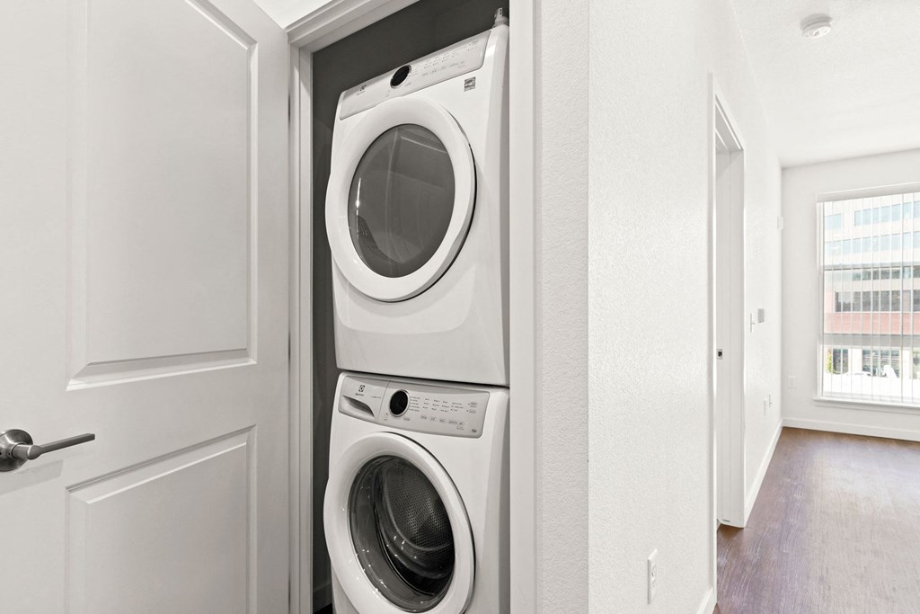 Walnut Flats | Denver Affordable Apartments | Laundry