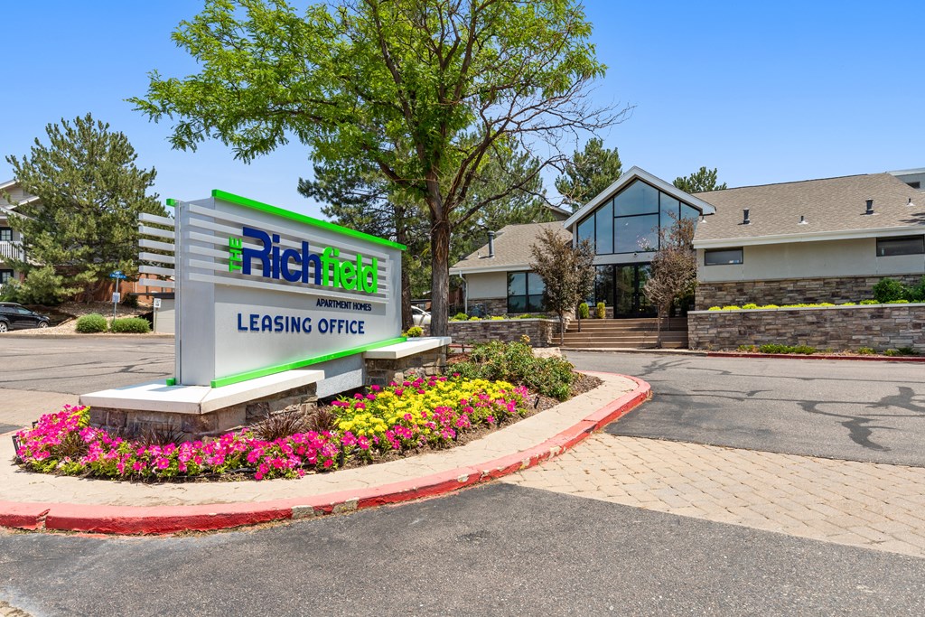 the building in which the hotel is located