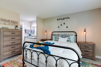 Cottonwood Terrace Apartments | Colorado Springs, CO |Bathroom - Photo Gallery 4