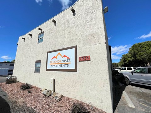 2935 Claude Dove Dr 1-2 Beds Apartment for Rent