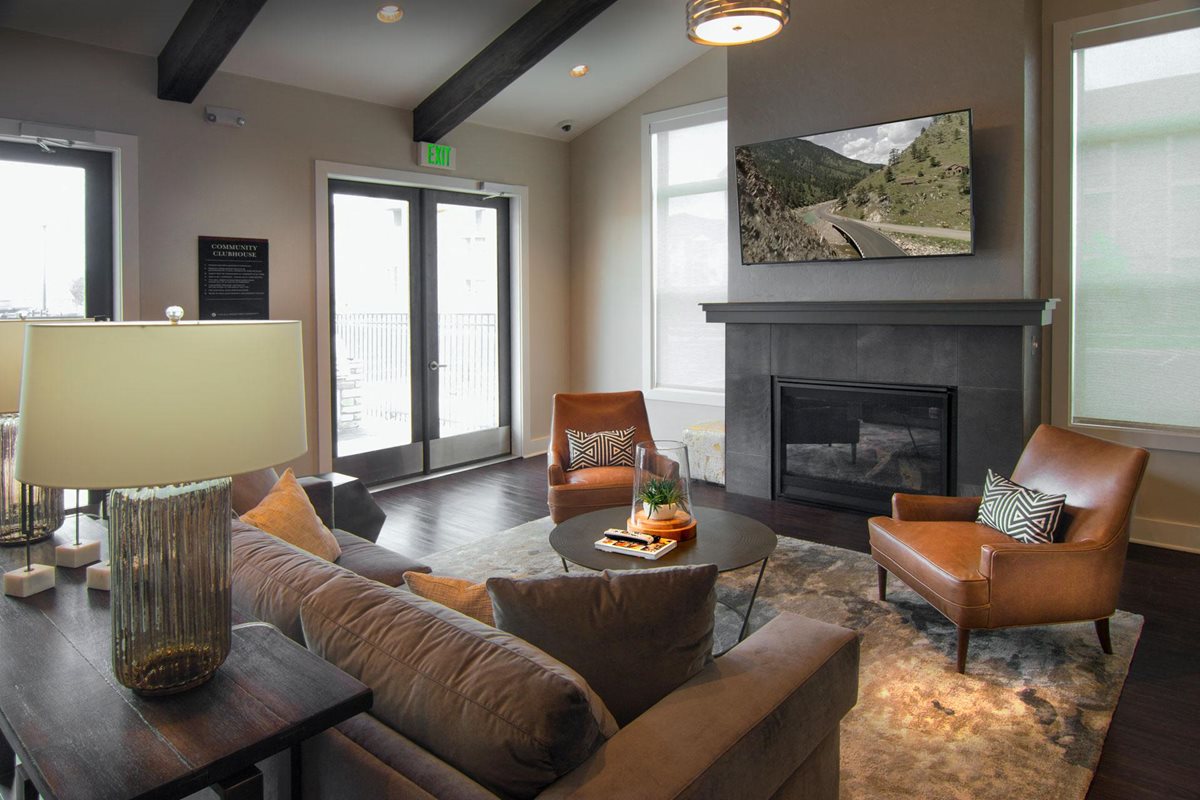 Pinyon Pointe Apartments