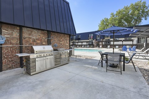 Avec Greeley Grilling Station