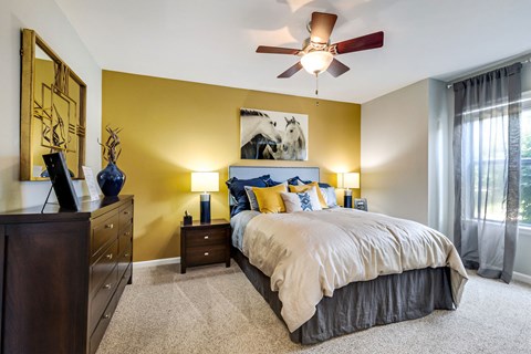Stonebridge at Twin Peaks | Longmont, Co. Apartments | Bedroom