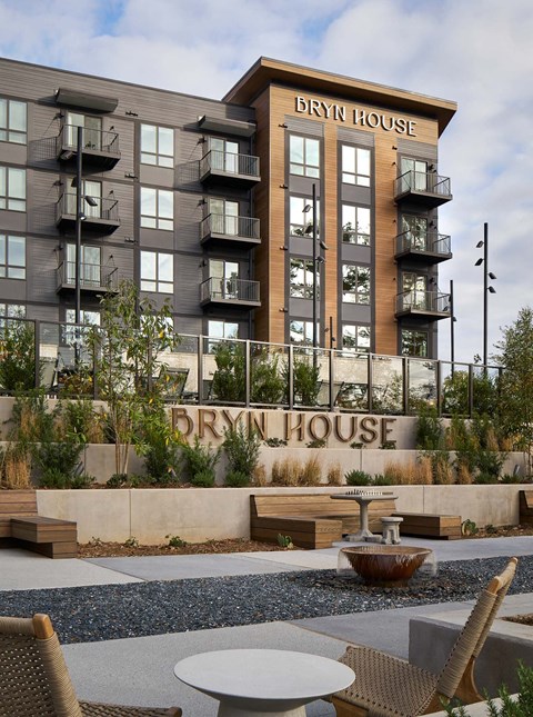 the building in which the apartment is located