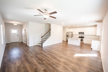 82 Gloster Rd SW 4 Beds House for Rent - Photo Gallery 4